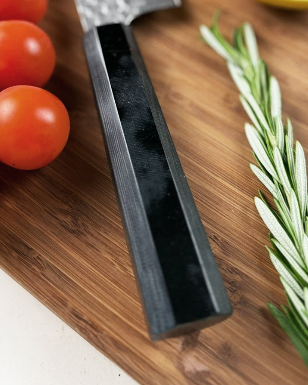 Kaheksanurkne Micarta käepide